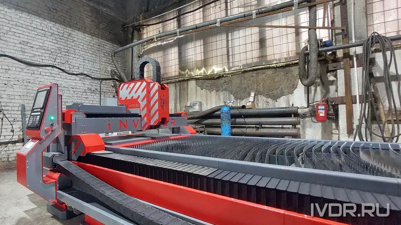 Лазерный станок INVADER PRO-1560