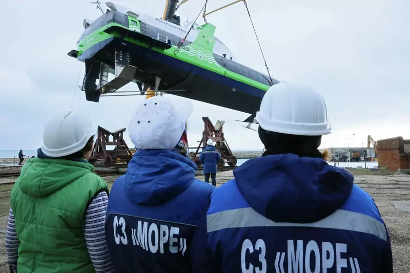 На СЗ Море спустили на воду СПК Керчь проекта 23160 Комета 120М