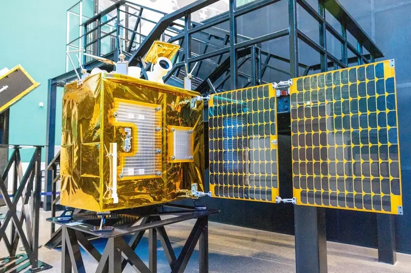 Картинка #3 для поста «орбитальная группировка: Сибирские спутники на выставке форуме Россия»