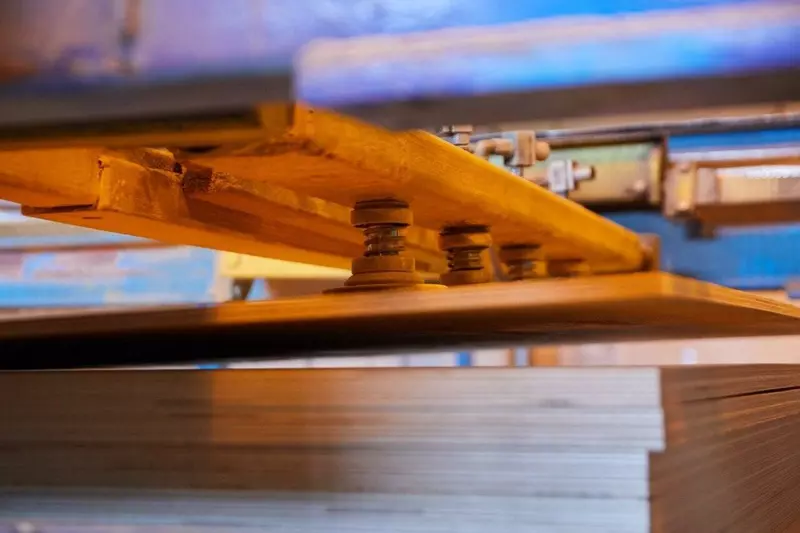 Изображение 2 для статьи «Сделано в России: Свеза в Тюмени получила на свою фанеру сертификат Сделано в России»