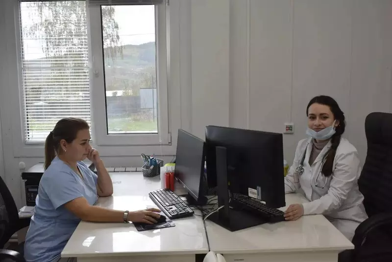 Картинка 1 для поста «Медучреждения: В Саткинском муниципальном округе открылись две современные поликлиники»