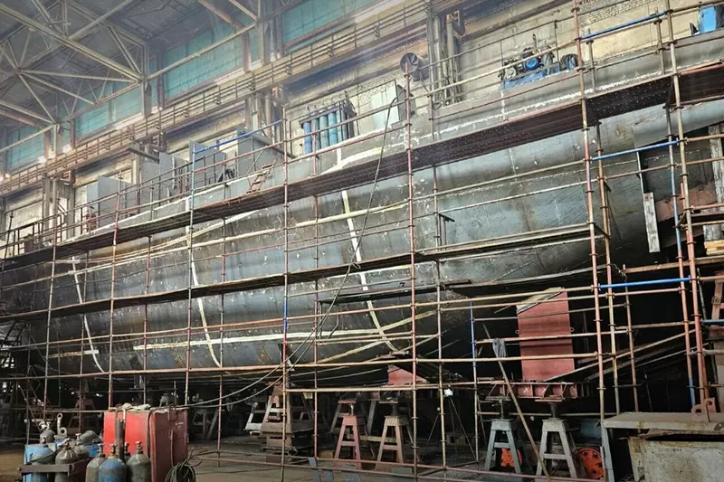 В Петербурге строят буксир трансформер для Невы и Ладоги