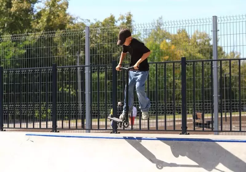 Фото 6 для публикации «спорт: В Бийске открылся первый в Алтайском крае экстрим парк»