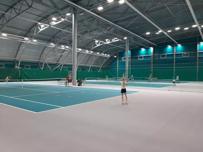 Картинка №2 для поста «Тюмень: В Тюмени открылся теннисный центр Лидер»