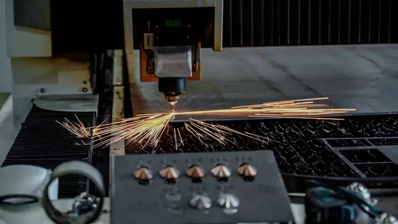 #2 для поста «ФРП: В Брянске запущено единственное в России серийное производство асфальтоукладчиков»