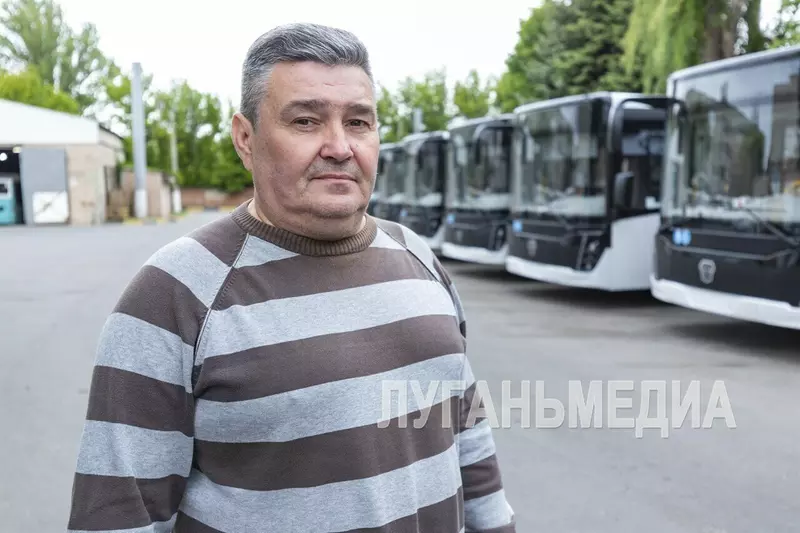 Фото 5 для статьи «автобусы: Луганск получил первую партию новых ЛиАЗов»