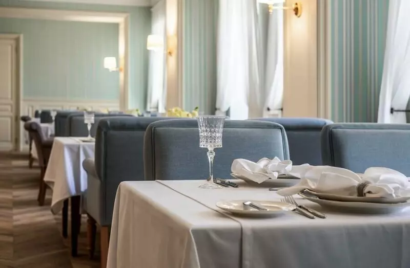 Картинка 9 для «Пятизвёздочный отель Родина открылся в историческом центре Иркутска»