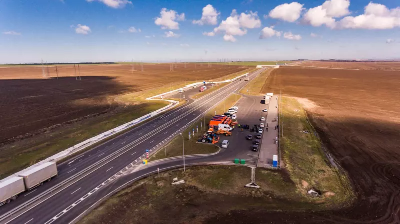 №5 для публикации «эксплуатация: Тавриде три года с открытия движения по трассе проехало более 13 млн автомобилей»