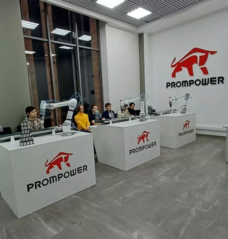 №2 для статьи «#turniketov_net #prompower: День без турникетов с роботами»