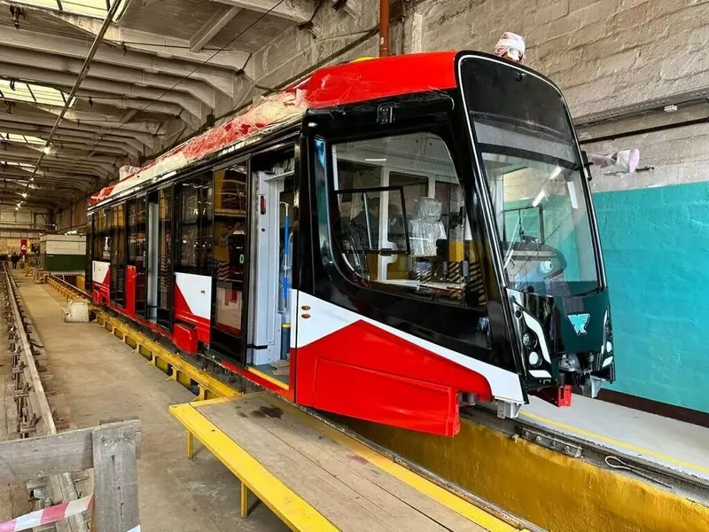 УКВЗ начал поставку цифровых трамваев в Санкт Петербург