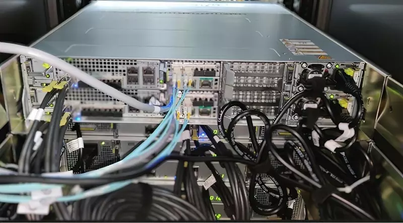 Росэлектроника системы хранения данных для Роснефти