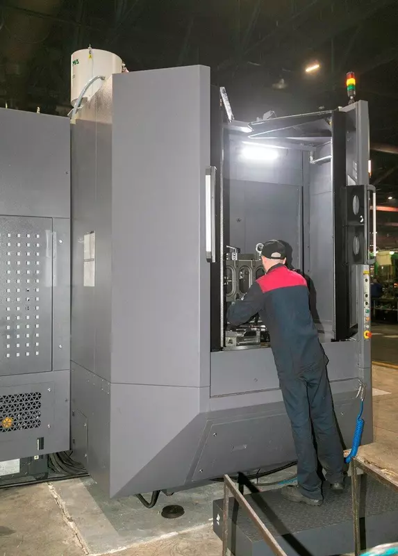 Новое оборудование на заводе двигателей КАМАЗА