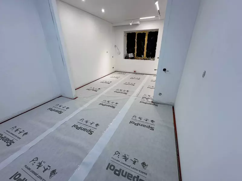 Завод Полиматиз представил российскому рынку антискользящий материал для защиты пола