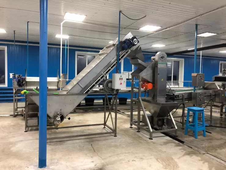 Российская компания представила новую линию для производства рыбных консервов