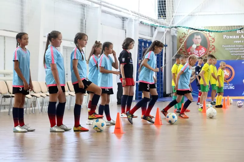 3 для новости «сельская жизнь: Первый сельский спортивный кластер создали в приморской Чугуевке по нацпроекту»