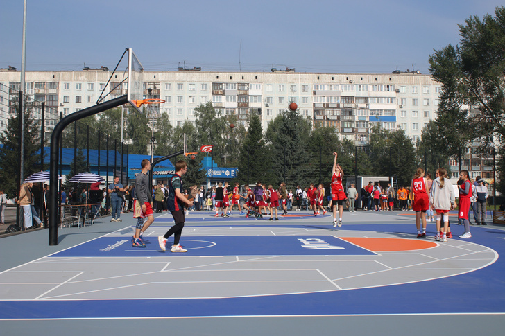 К концу года власти и ПСБ планируют открыть 12 Центров уличного баскетбола