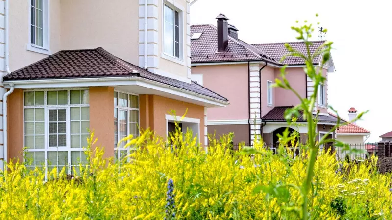 Ввод в эксплуатацию жилья в России вырос почти на четверть в полугодии