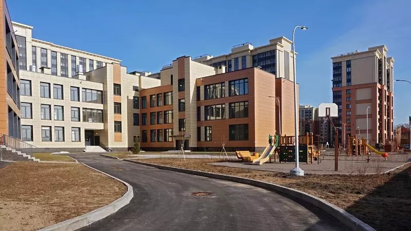 Детсад с начальной школой введён в строй в Санкт Петербург