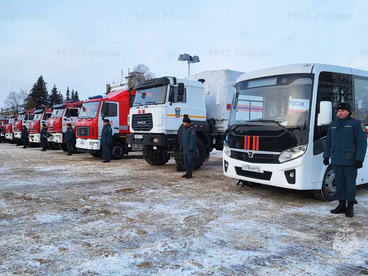 Костромские пожарные получили новые пожарные машины