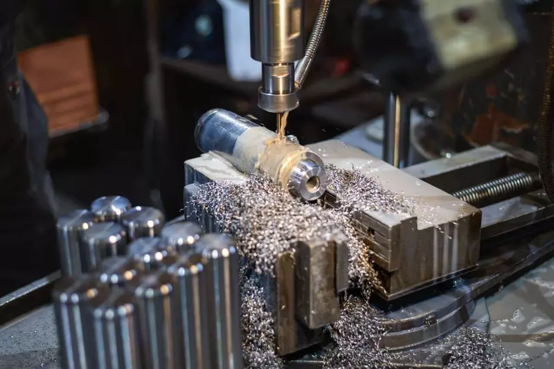 2 для публикации «Челябинская область: Южноуральское предприятие запустило производство премиальной линейки гусениц»