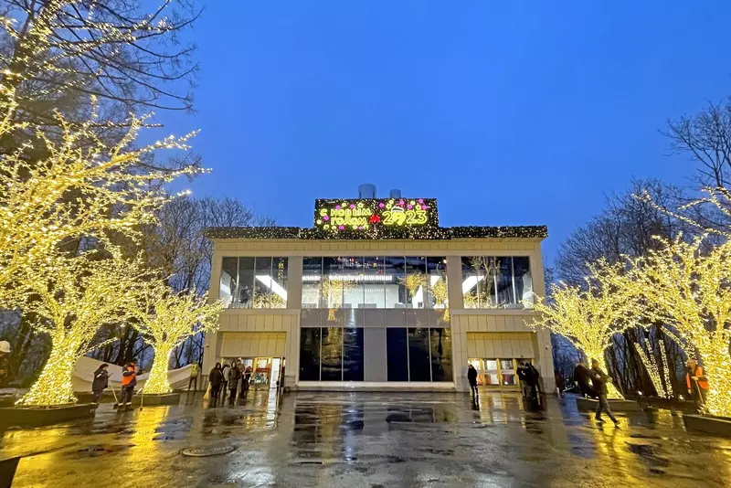 #2 для публикации «Москва: Эскалаторная галерея на Воробьёвых горах заработала после 40 летнего перерыва»