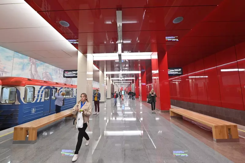 Иллюстрация 3 для поста «Москва: В Москве открыли самую северную станцию метро Физтех а также Яхромскую и Лианозово»