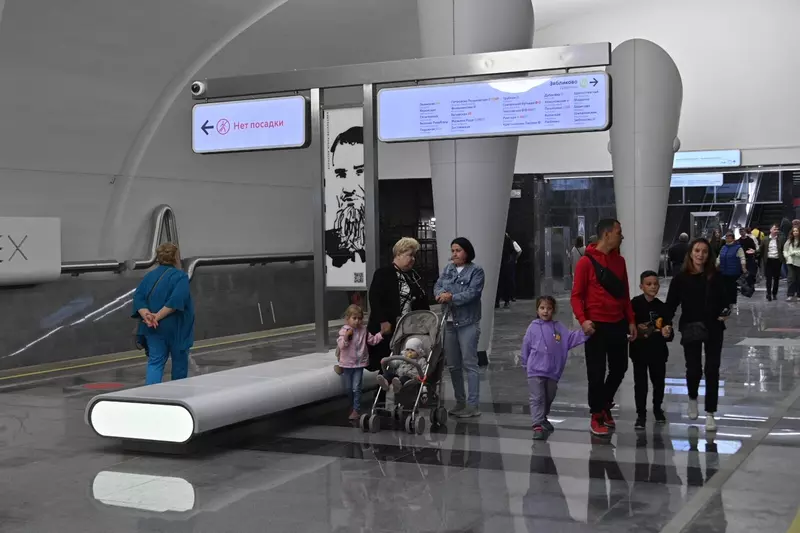 Изображение №20 для статьи «В Москве открыли самую северную станцию метро Физтех а также Яхромскую и Лианозово»