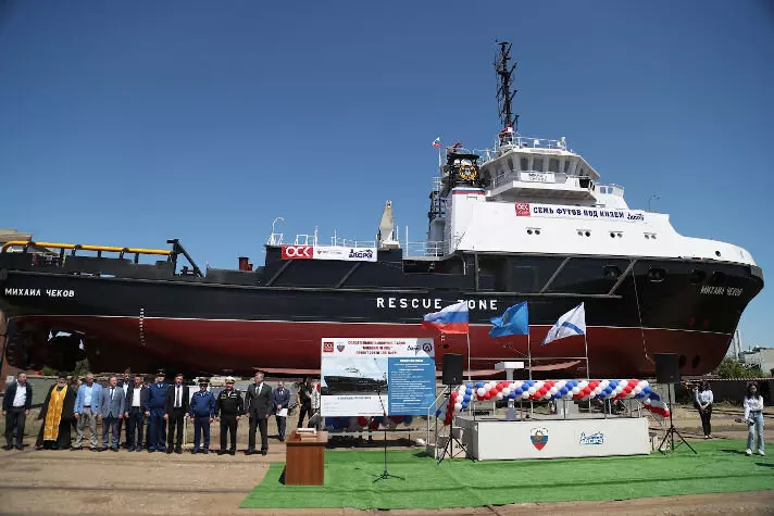 На Астраханском СРЗ спущено на воду спасательно буксирное судно Михаил Чеков проекта 22870