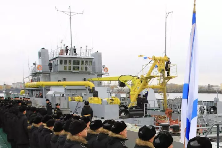 В состав Северного флота принят земснаряд ДС 3 проекта 66