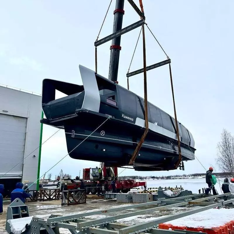 Картинка #2 для «Эмпериум: На верфи Эмпериум спущены на воду три прогулочных судна»