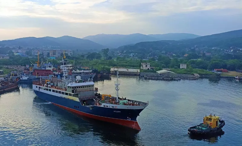 №2 для поста «Хабаровский судостроительный завод: Хабаровский СЗ передал заказчику краболов Кедон проекта 03141»