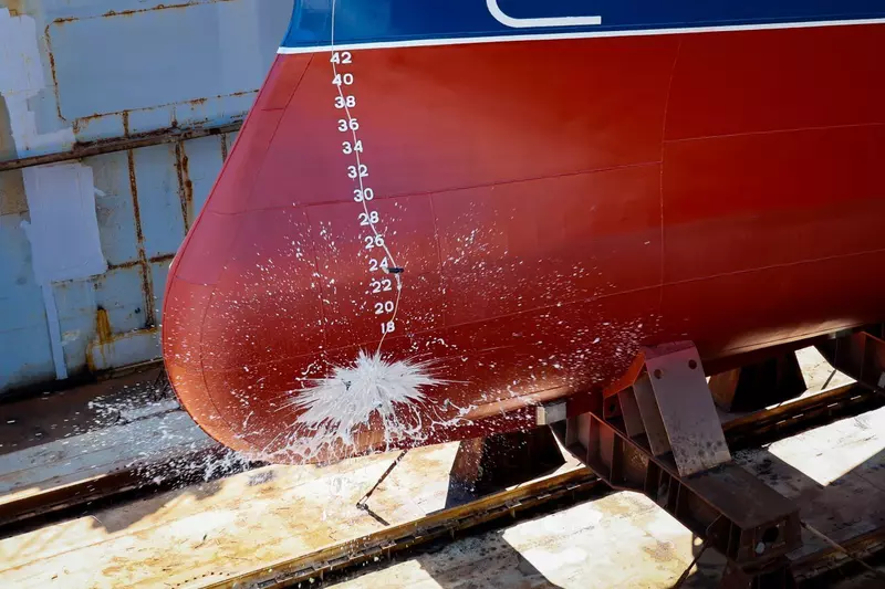 Картинка #2 для статьи «Восточная верфь: На СЗ Восточная верфь спущен на воду краболов Пума проекта 03141»