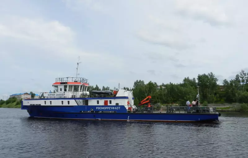 Изображение #1 для поста «Судостроение и судоходство : В Иркутской области сдано шестое обстановочное судно проекта 3052»