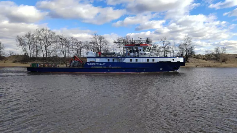 1 для «Судостроение и судоходство : Сдано восьмое обстановочное судно Путейский 15 проекта 3052»