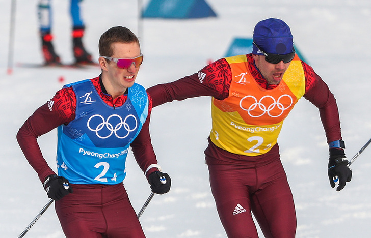 Олимпийские спортсмены из России Денис Спицов (слева) и Алексей Червоткин