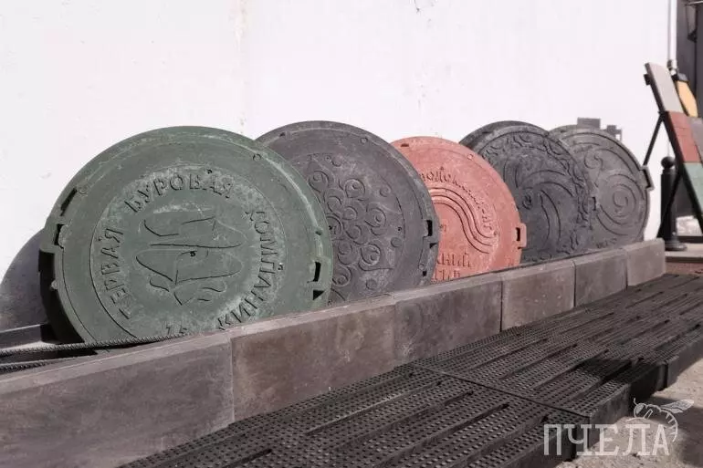 Иллюстрация #7 для поста «Мусор в дело как в Челябинске из пластиковых бутылок делают плитку люки и скамейки»