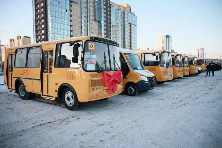 Фото №3 для статьи «Челябинская область: Города и районы Челябинской области получили 131 новый автобус»