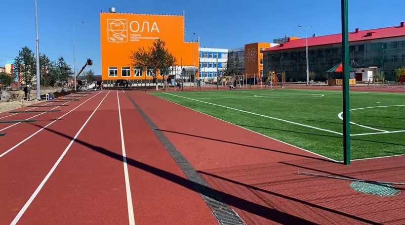 Иллюстрация 3 для поста «строительство: В посёлке Ола в 30 км от Магадана построили школу по уникальной технологии из железа»