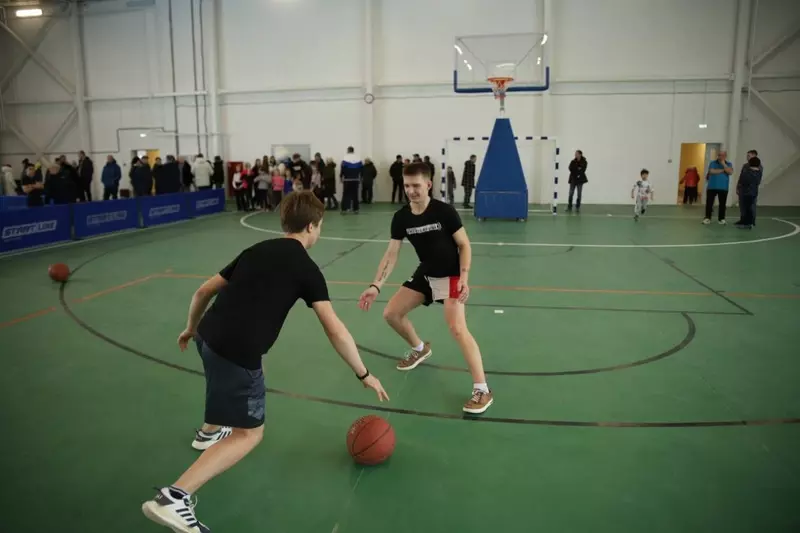 5 для новости «Новый спортивный комплекс открыт в Сахалинской области»