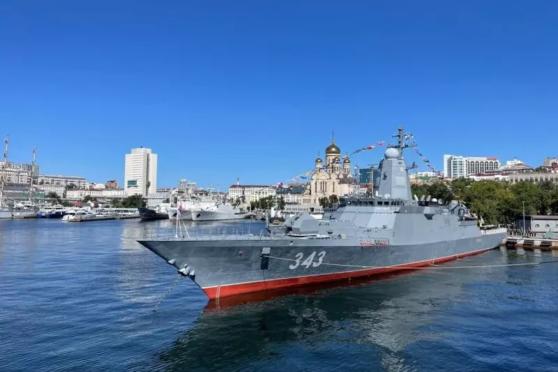 Иллюстрация 2 для «Амурский судостроительный завод: На корвете Резкий проекта 20380 поднят Андреевский флаг»