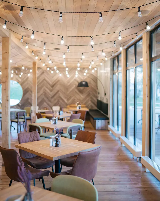 №11 для поста «После реконструкции открылась гостиница Лагуна на Камчатке»