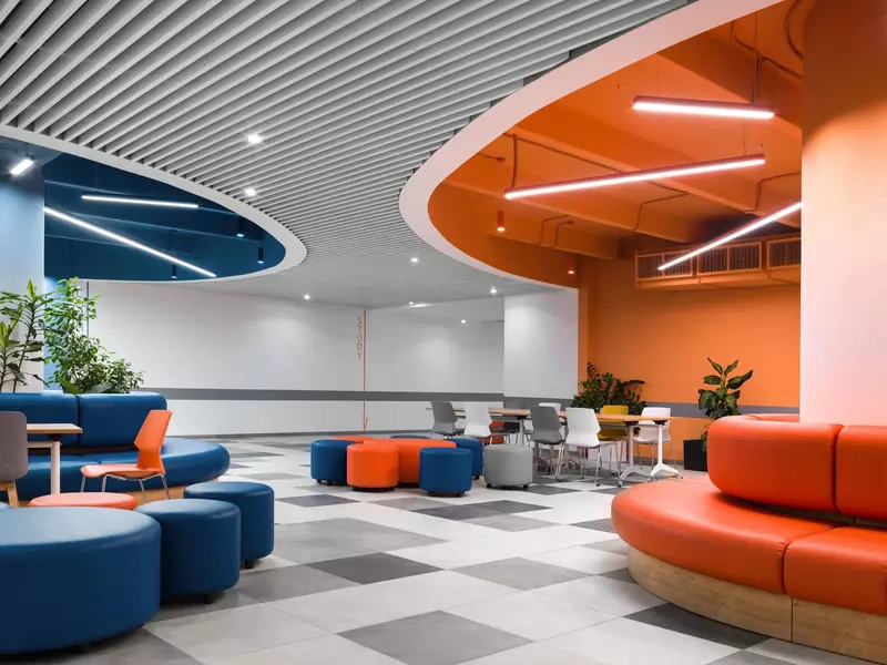 Изображение #12 для новости «Реконструкция интерьеров главного корпуса РУДН»