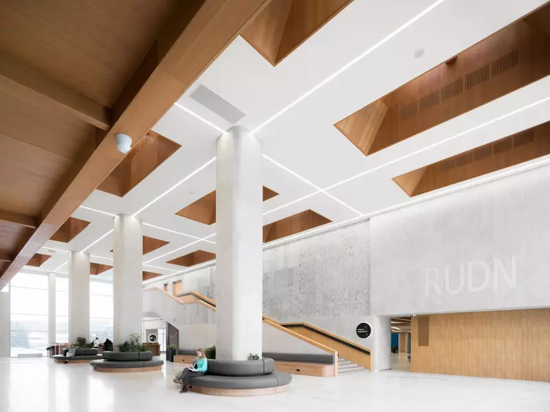 Реконструкция интерьеров главного корпуса РУДН