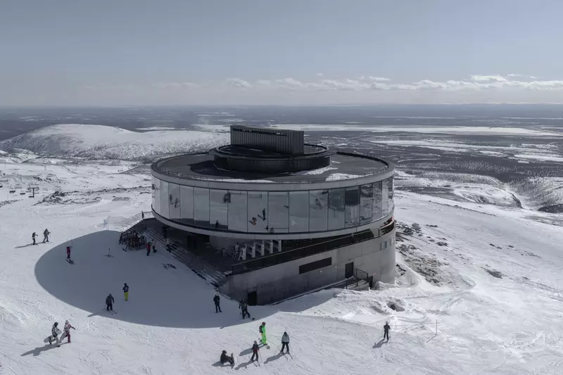Изображение 4 для поста «общество: Футуристическая архитектура из Мурманской области»