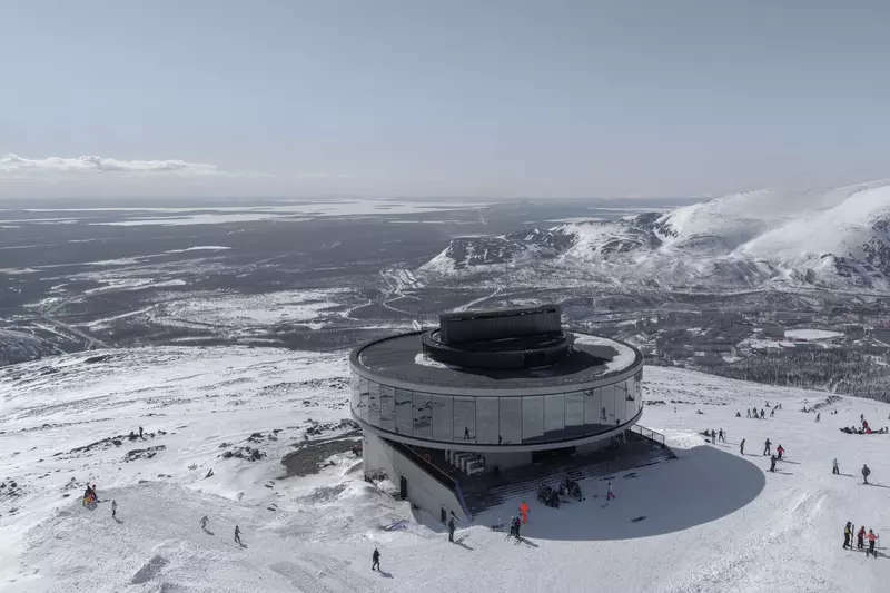 Футуристическая архитектура из Мурманской области