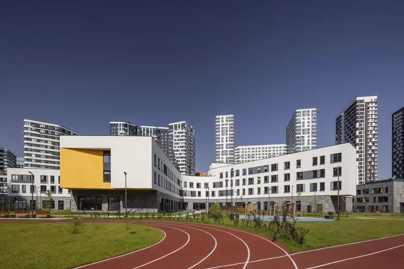 Бауманская инженерная школа 1580 в Москве