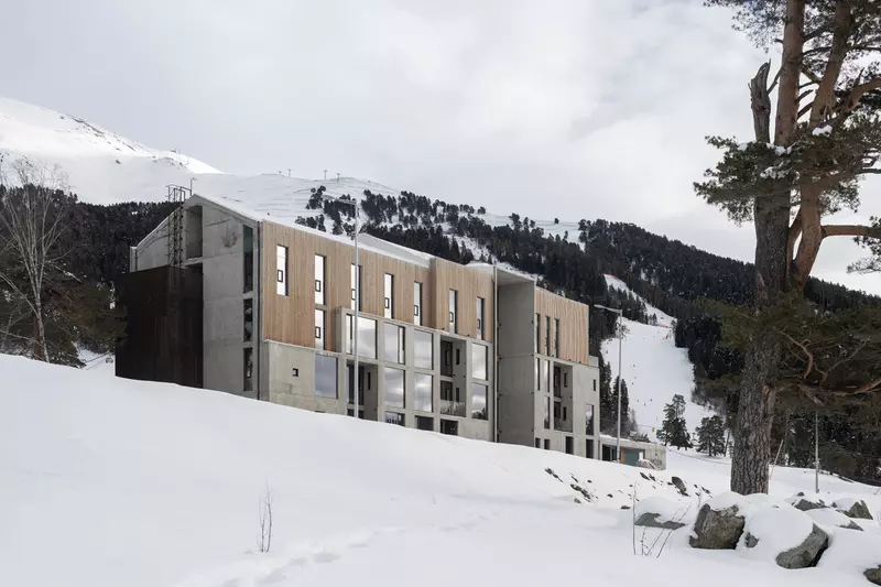 Картинка №2 для статьи «гостиница: На курорте Архыз открылся новый отель»