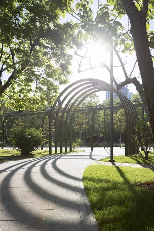 Фото 12 для публикации «Благоустройство сквера Стерео в Сочи»