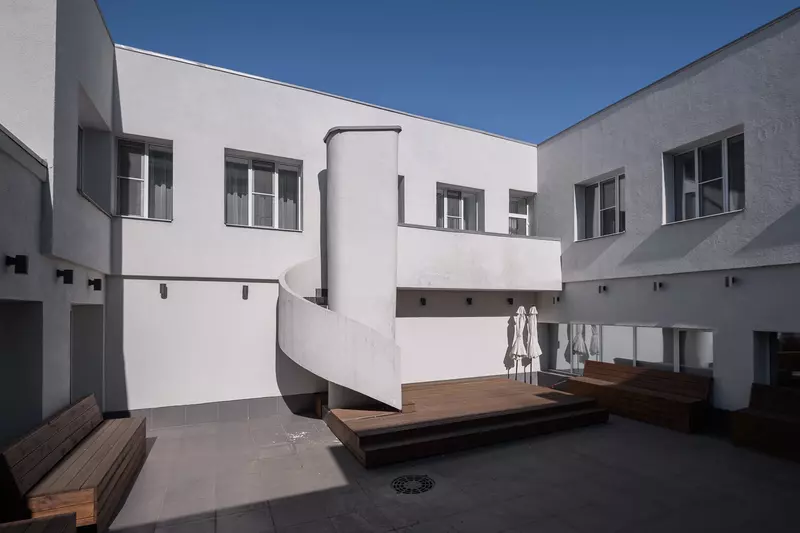 Изображение №3 для «реконструкция: Детская музыкальная школа 2 в Казани открылась после реконструкции»