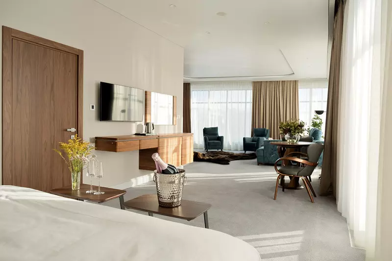 19 для новости «В Магадане открылся новый отель»